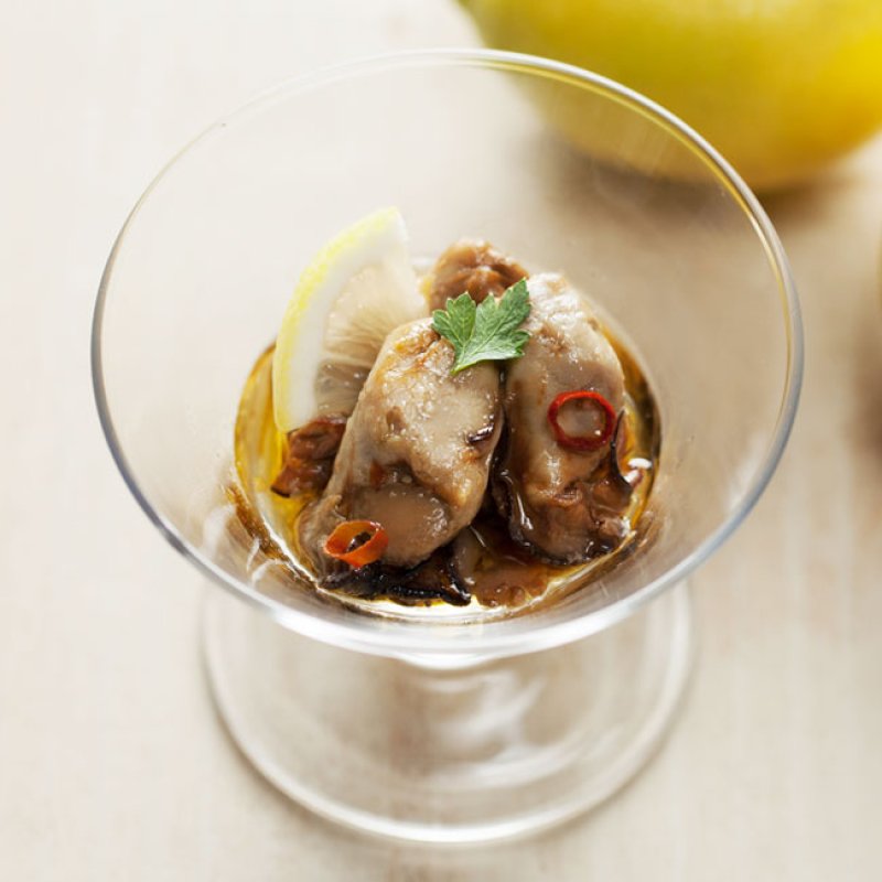 画像2: 牡蠣と広島レモンのアヒージョ (2)